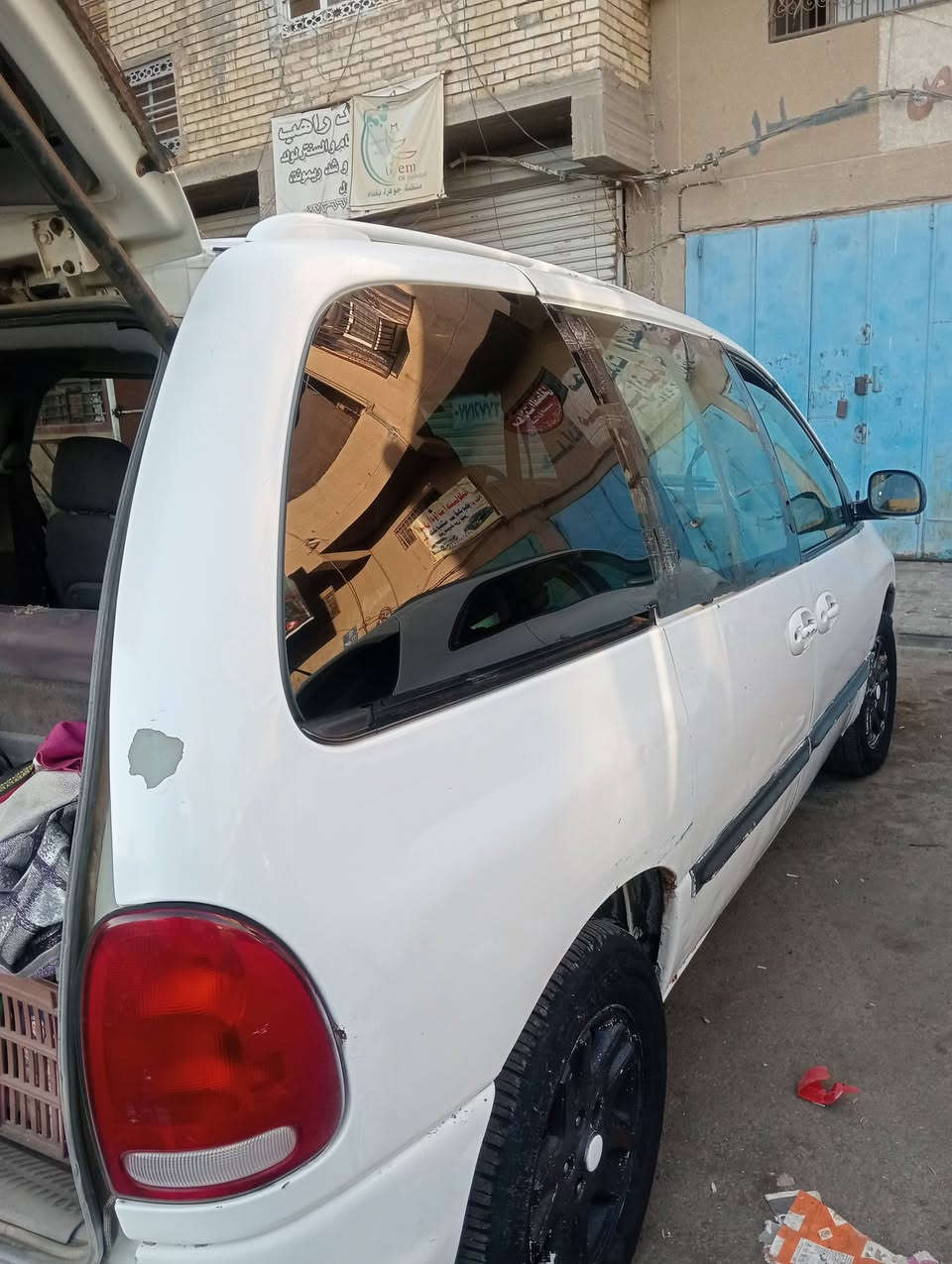دوج موديل 96 بتره باسمي  مكينة وگير 3300 حاويه شادهن هسه تخم تايرباتري صدر جديد تبريد عاطل بس ص غرفه كلش نظيفه سياحي السعر 48 وبي مجال مكان السياره بغداد 
***********
