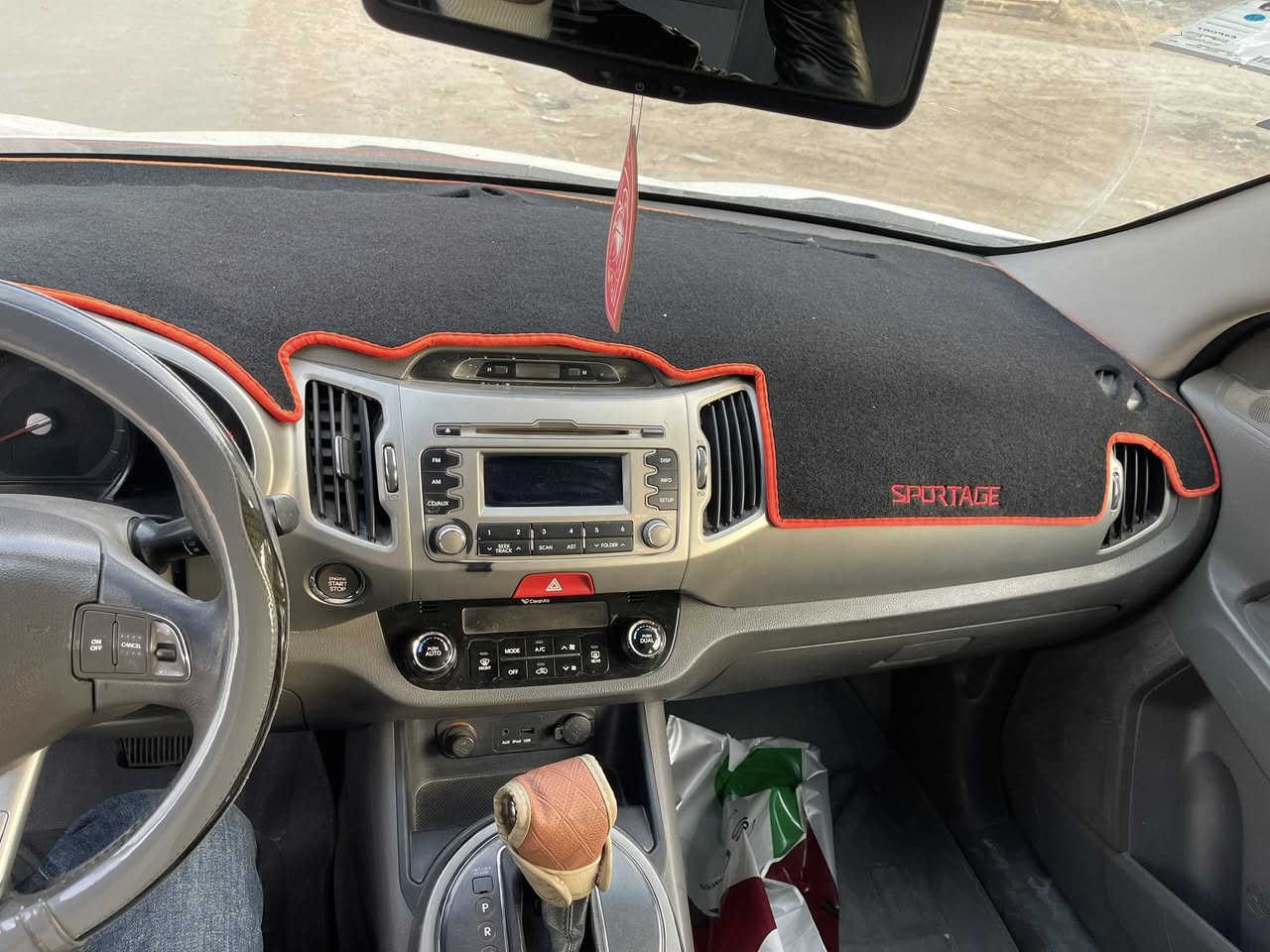 السلام عليكم كيا سبورتاج موديل ٢٠١٢ نظيفه جدا مكفوله والسونار مرفق بالمنشور السعر ١٤٧ورقة
***********

مكلف بالنشر
