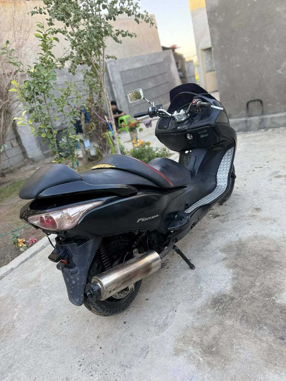 السلام عليكم ورحمة الله وبركاته فورزه صفر 9 كريستال يعني اسود لابوبي يعني واحد علئ واحد ابو سمره الحنين وحش بالشارع  نكره بكل وقت  (للبيع او مراوس) بدراجه كير فقط  اخوتي  دراجه مال جناي كهربايات كلها شغاله شرط  اوراقه جاهزه ونضيفه دراجه شلعه ومعدل فول ومكفوله كفاله عامه اترايك اطلع لبصره شرط( اترجاك لا تخابرني تكلي شنو نقصها مابيها اي نقص نكره بكل وقت الشراي يتصل وعيوني اله مكاني بابل
رقم تلفوني اتصال او اتريد واتس اب هم موجود
***********
