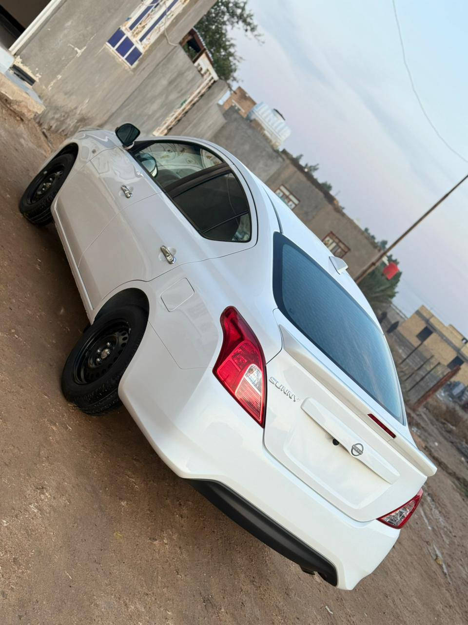 سلام عليكم
نيسان صني للبيع 
موديل 2024 
هندي 
مكفوله كفاله عامه 
ماشيه 79 ألف 
رقم مثنى أنكليزي 
مداور ثاني يوم 
مكان السماوه 
الاستفسار اتصال على رقم 
***********
