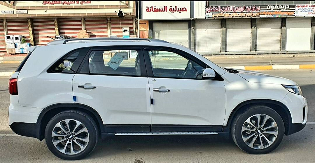 السلام عليكم من رخصة مدير الكروب المحترم 
للبيع كيا سورنتو خليجيه موديل 2013 شكل 15 فول عدى الفتحه 6 سلندر 7 راكب مكفوله كير محرك شرط ترايها زيرو  تخم تاير جديد  سياره جديده  خير من الله بالعافيه على الياخذها 
المواصفات :
اشاير بالمري 
إنارة ترحيب عند الاقتراب 
بصمه 
مقاعد جلد + كهرباء 
تحكمات مقود 3 جهات 
تبريد 3  قطع 
5 ويل كب 
كامره دواره + حساسات 
السعر 165 $ 
رقم الاتصال ***********
