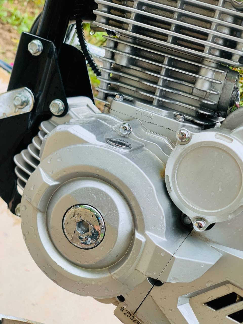 ساو ناصي موديل 2025 كسر حاويه اني شديته ع ايدي سويجات ثنين بصمات ثنين اوراق موجوده 

السعر (1700)

مكـاني مدينة بلد / رقمي /***********

او راسلني خـاص ..
