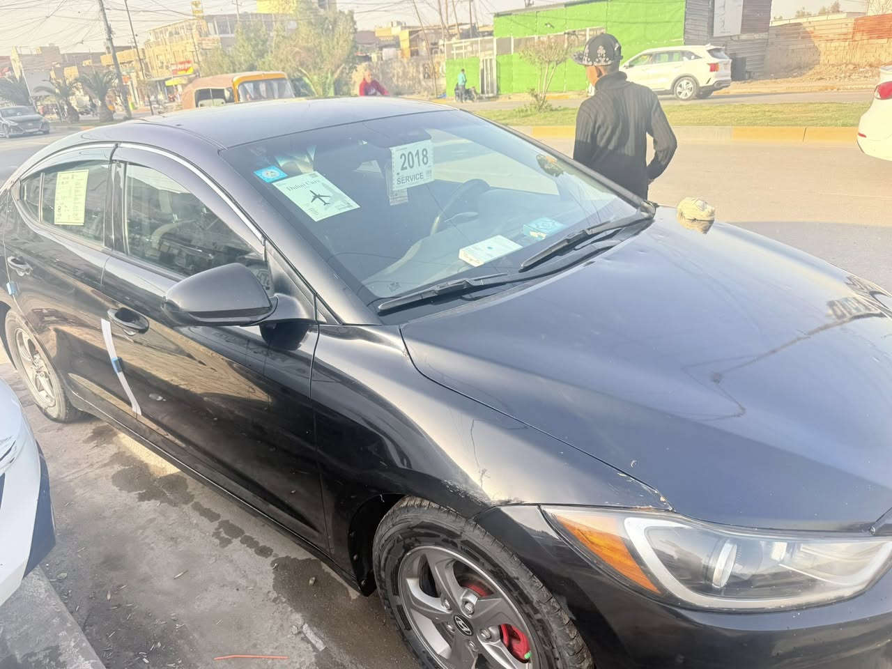 سلام عليكم
النترى وارد أمريكي ٢٠١٨ 
نص فول 
كير محرك درجى أولى عل شركه 
رقم بغداد انكليزي 
بيها كلير قطعتين 
وقطعه تبديل 
شبرين صبغ تكمه عل اثرها مرخي باب وجاملغ ايمن 
السياره خير من الله 
ماشيه ٨٩ 
تبريد شغال 
سياره عليها ادامه منظومه بانزين كامله وباتري جديد 
سياره  في حاله جيده 
ب١١٥ وبيها مجال 
مكاني واسط -الصويره -الشحيميه 
***********
