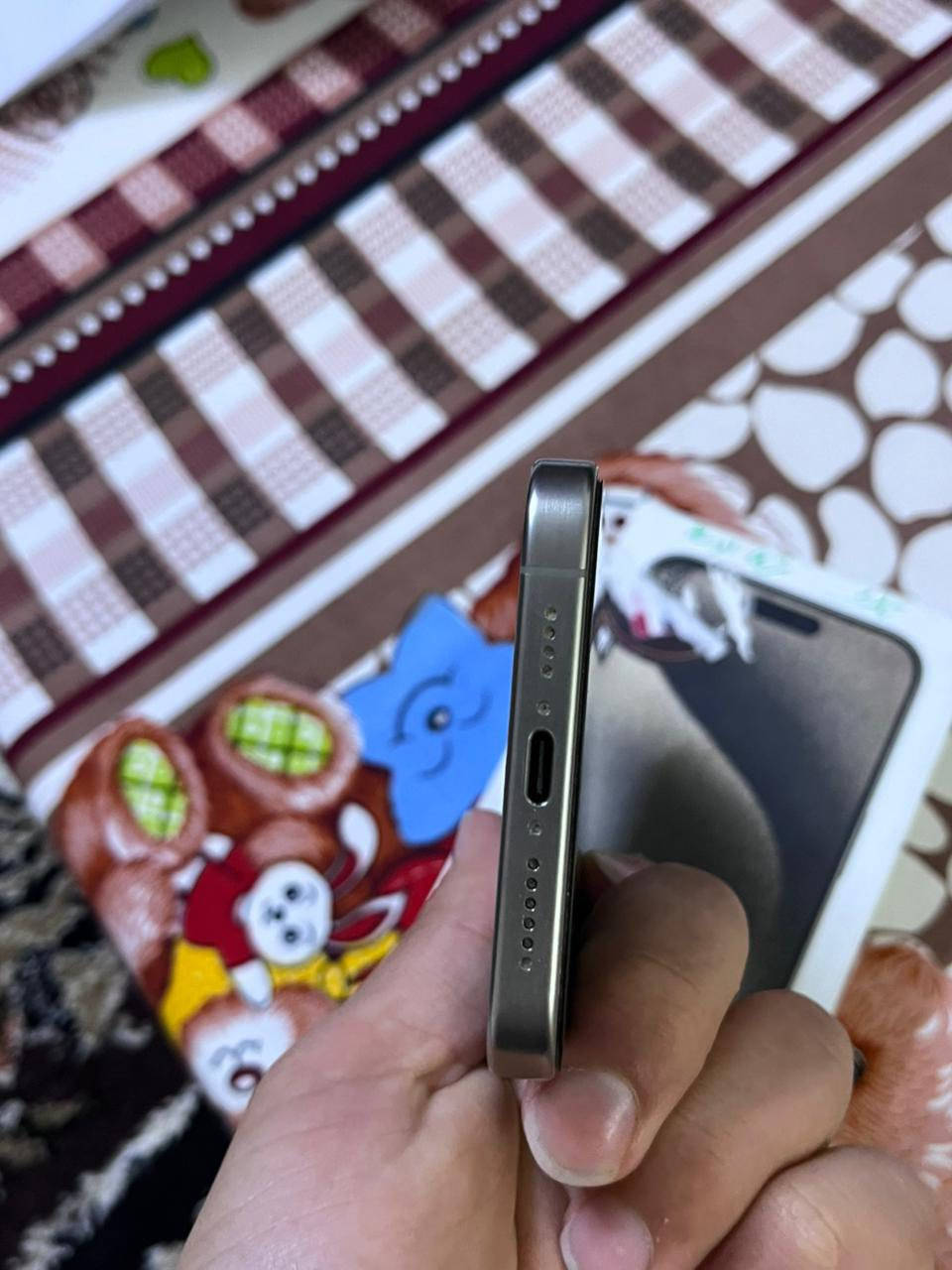 ايفون 15 برو ماكس شرق اوسط ذاكرة 256 بطارية 87 جهاز حيل نظيف استخدام شخصي مع الكارتون جهاز ممفتوح ولا بي شخط وفطر بالزكة هذا سعر 1,200,000 مليون و200

***********
