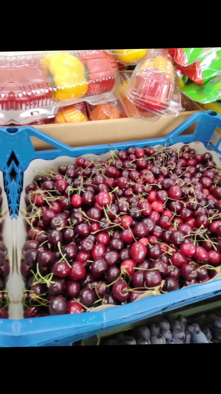 علوة بغداد النموذجية كل ما تحتاجه من الخضار والفواكه. 
طماطه 250
بانيا 2500
لوبيا2000
فاصوليا 2500
بصل اخضر1500
خيار عطروزي1000
اسود 750
بصل 3 كيلوات 2000
خس 1000
فلفل 1000
شجر 1000
بطاطا عراقيه 3كيلوات 2000
جزر 1000
لهانه 750
بطيخ 500
تفاح 1250
موز 1250
تفاح عراقي 1000
برتقال 1250
مشمش 2000
خوخ صوفي 1500
خوخ كعكي 2000
خوخ مسكي 2000
ألو 1500
عنب عراقي 2500
خيار عراقي 3كيلوات 2000

 توفر توصيل داخل مجمع بسمايه
***********

📍 العنوان: بسماية – الشارع العام
قرب خان مندي  مجاور دجاج العاصمة
حيدر السعيدي

