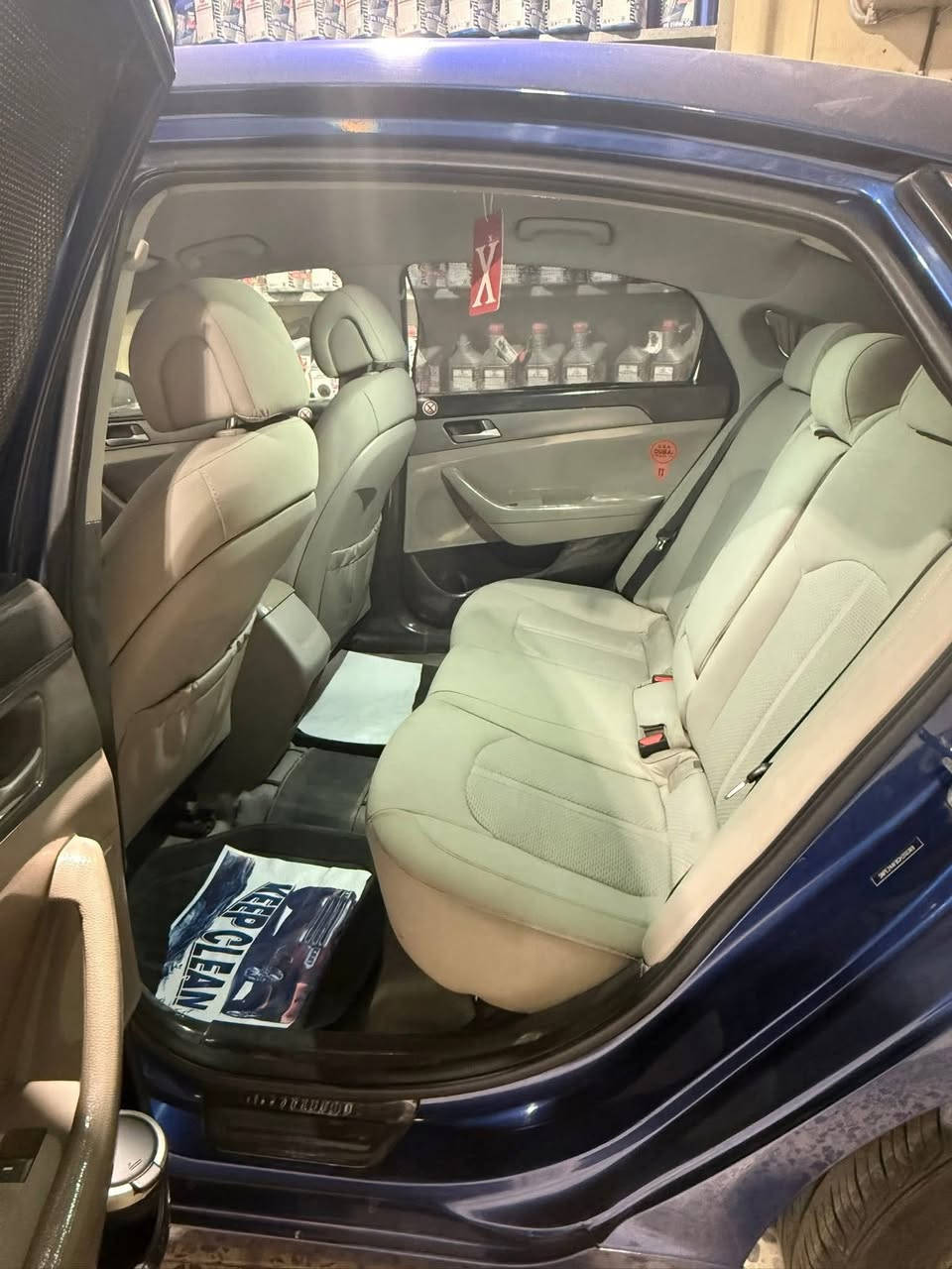 السلام عليكم سوناتا
موديل 2016 امريكي
صبغ بنيد فقط 
حجم المحرك 2400 
السياره ماشيةmil120
كير كهربائيات كلة بلاد.
كير اوتوو+ عادي
فول تحكم ستيرت جهتين
cruise control مثبت سرعة
شاشه بلوتوث +جي بي اس +كار بلي منضومة زنون عالي ناصي
Eco+Normal+ sport ثلاث انضمة قيادة
حساس اطارات
شاشة اضهار وتنبيه الاعطال
3 مخارج + بلوتوث USB
اضائة انارة داخلية درجات
ضام مانع انزلاق Aps
نخم تاير جديد + باتري + عبوة فيول بمب+ درايم شفتات صدر مكفول سيارة جاهزة وما ناقصهة شي وبسمي تحويل ثاني يوم رقمي *********** سعر ١٢٨ وبيهة مجال الشراي مكاني بغداد دورة
