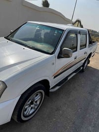 للبيع بيكم جنبي موديل 2010   سيارة جديدة مابيها نقص برغي   كلشي شغال ب...