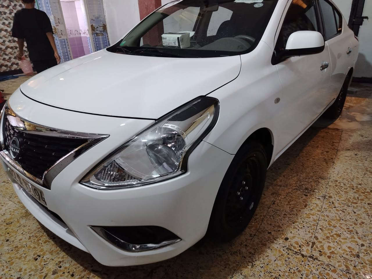 نيسان سني هندي بليته زركه شباك جديد موديل ٢٤ ماشية ٣٧ كفاله عامه من زلغ العنوان البصره غير متواجد على الفيس التواصل ***********
