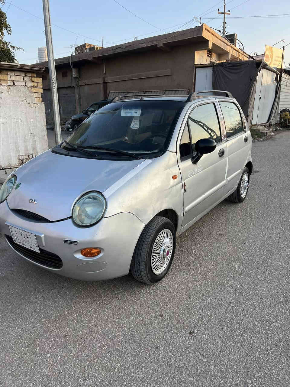 سلام عليــكم 🙋‍♂️
شيري صالون كيو للبيع موديل ٢٠١١ مكينه وكير خير من الله 
صدرها حداديتها كله جديد كهربائيات كلها شغاله كير اوتو 
تخم تايرات نضيفات كشرها حلو لا ضربه لا تبديل لا خياس 
رقم واسط تحويل مباشر ثاني يوم شوكت ما يعجبك  سعرها 27 وبيها مجال للطيبين العنوان واسط قضاء العزيزيه 
رقم الهاتف *********** بي واتساب خاص مفتوح 🔓
