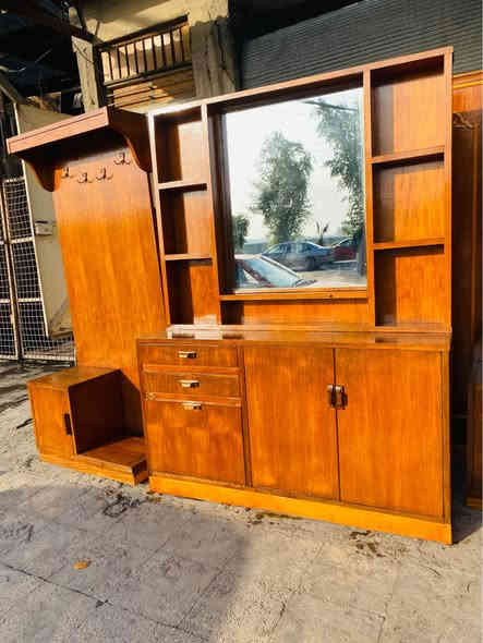 غرفه بدون قنصور نظيفه جدا السعر ١٣٠ للاستفسار *********** موصل
