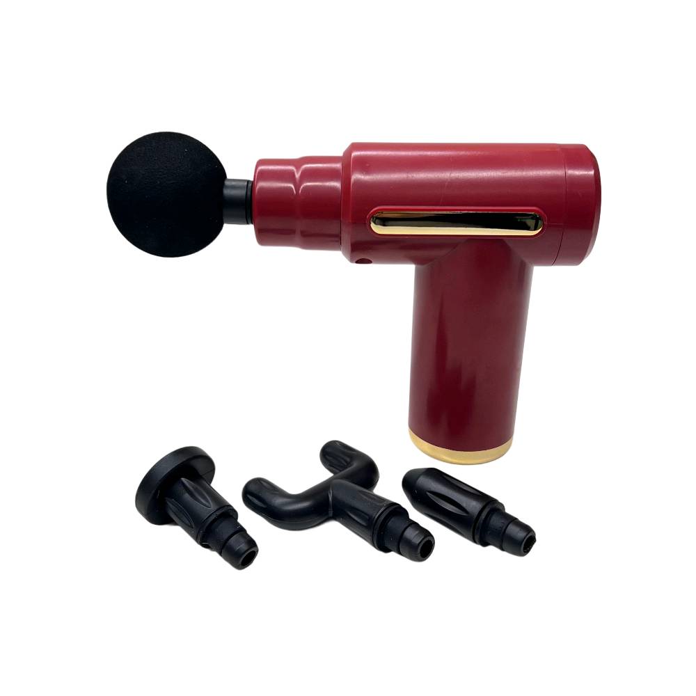 جهاز المساج الكهربائي Massage Gun – 4 رؤوس تدليك قابلة للتبديل

جهاز مساج كهربائي عملي مصمم لتدليك العضلات باستخدام رؤوس متعددة، مع شحن USB-Type-C وحجم مناسب للاستخدام اليومي.

 • جهاز Massage Gun لتدليك العضلات بطريقة اهتزازية
 
• يأتي مع 4 رؤوس مساج مختلفة لاستهداف مناطق متعددة من الجسم
 
• شدة قابلة للتعديل حسب الحاجة، 6 شدات
 
• يعمل ببطارية ليثيوم قابلة لإعادة الشحن
 
• شحن مريح عبر منفذ Type-C
 
• تصميم خفيف نسبيًا وسهل الحمل

نظام تقليل الضجيج

 • جهد الإدخال: 5V
 
• نوع الشحن: USB Type-C

 • القدرة: 25W

محتويات العلبة
 • جهاز مساج كهربائي Massage Gun
 • 4 رؤوس مساج قابلة للتبديل