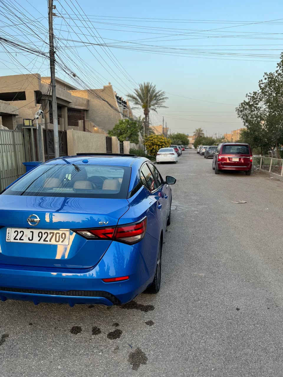 سلام عليكم 
نيسان سنترا sv موديل ٢٠٢١
ماشية ٦٣٠٠٠ ميل 
رقم اربيل بأسمي تحويل او وكالة 
السيارة فول مواصفات 
بصمة 
فتحة سقف 
رادرات امامي خلفي
توقف ذاتي 
كشنات جلد 
داخل لونين بيجي واسود بلاد 
السيارة حادثة جاملغ وبنيد مبدلات نفس اللون 
صارت بيه طخة بلعراق بلجاملغ الخلفي الايسر وصار بيه بارد خفيف 
السيارة معروضه ب130$


**إذا كنت صاحب هذا الإعلان وتريد حذفه لأي سبب، رجاءا أرسل رسالة إلى الدعم الفني**