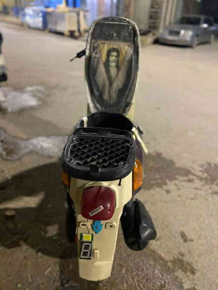 ماكس بوليس سعره 300 وبيه مجال 
بيه خيط قليل كلش من تحمه تكطع 
عوزه كلج خلفي ب10 يمكن المهم 
العنوان ناصريه شطره 
***********
