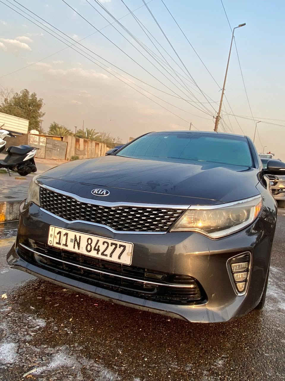 كيا اوبتما 2018 s 
وارد امريكي 
سياره حادثه دعاميه خلفيه 
وجاملغ وباب عكس السايق كلير من امريكا 
وبيه صبغ جاملغ امامي يعني 3 قطع 
سياره ماشيه 110 
موصفاته شاشه جبيره وكشن كهرباء اشاير بل مري لد خلفي 
رقم جديد 
كير مكفول مكينه بيه تبخير 
سياره بدون ايرباك بچم كبس 
بدون لغد بدون شاصي كله مكفول 
سعره 105
***********

