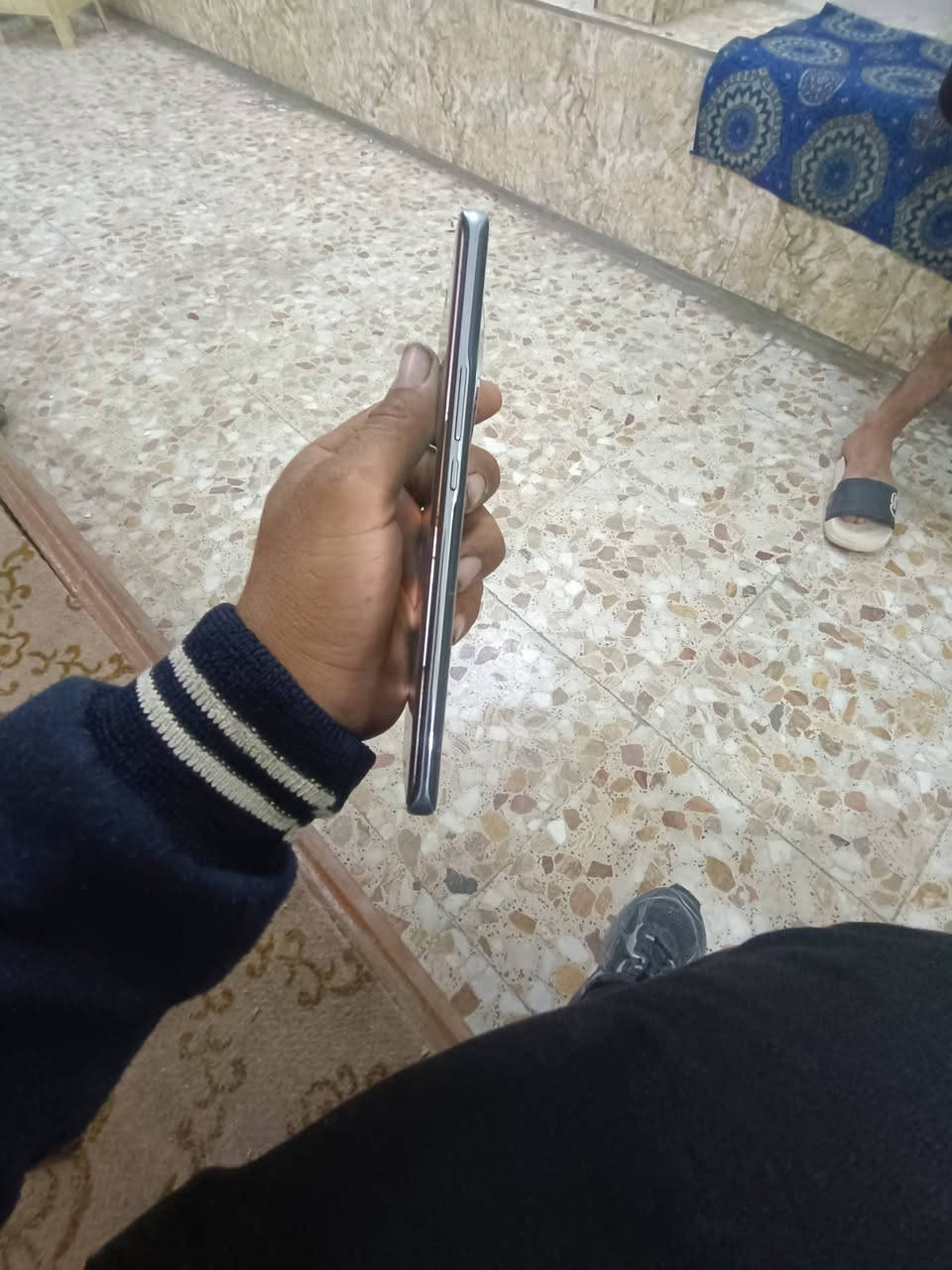 سلام عليكم مبيل لبيع جهاز جديد ولله وكت مني ونفطرت لكمره إطار ملته وسويته ذكره  16 مكان بابل سعر 250وبي مجال رقم الهاتف***********
