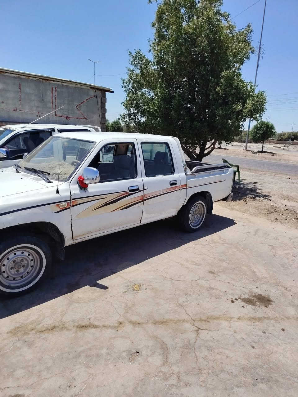 سلام عليكم البيع هيكل موديل 2004سيارة نضيفه جاهزه كير محرك كريت لا تنقيص ولا تبخير
تخم تاير جاهزه من كلشي رقم مثنئ مداور شوكت ماتريد ***********.      ***********1
