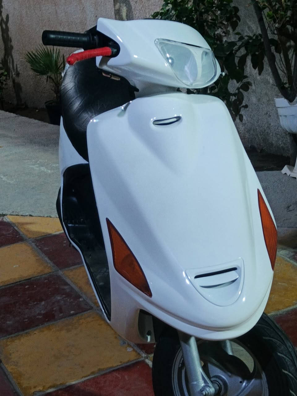 السلام عليكم فراشه للبيع نضيفه حيل  مكان حله سعر 375وبيه مجال لشراي  ***********
