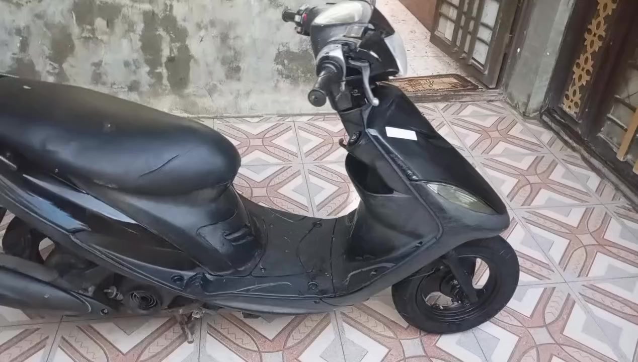 دراجه ماكس عدله
خير من الله الدراجه برغي مامفتوح بيه 
كهرباء كله شغال سلف هندر شغال 
السعر 550 
***********
