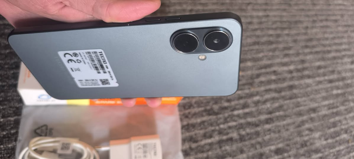 تكنو سبارك كو 2
نظافة 100٪100
مواصفات الجهاز
مساحة التخزين: 256 GB💾
البطارية: 5000mAh 🔋
شاحن تايبسي سريع
ملحقات كارتون وشاحنة كاملة
 السعر 125 الف 
شراي خاص او اتصل ***********
