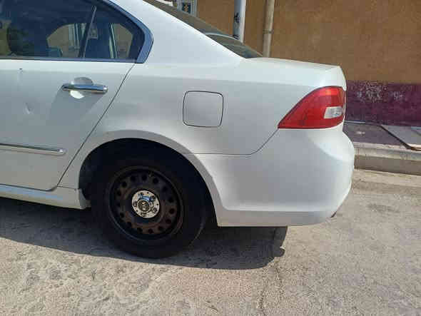 فول مواصفات كصتين
محرك كير تبريد كفاله
سنويه ورقم وهزه جديد
اشاير بل مري وشفط
خمس بصمات 
كشنات جلد وكهرباء 
شفتات ستيرن 
كامره وشاشه 
سلايت فتحه
منضومه صوت فول 
السعر 48 بيها مجال 
سياره جانيه صار ٢سنتين 
***********
