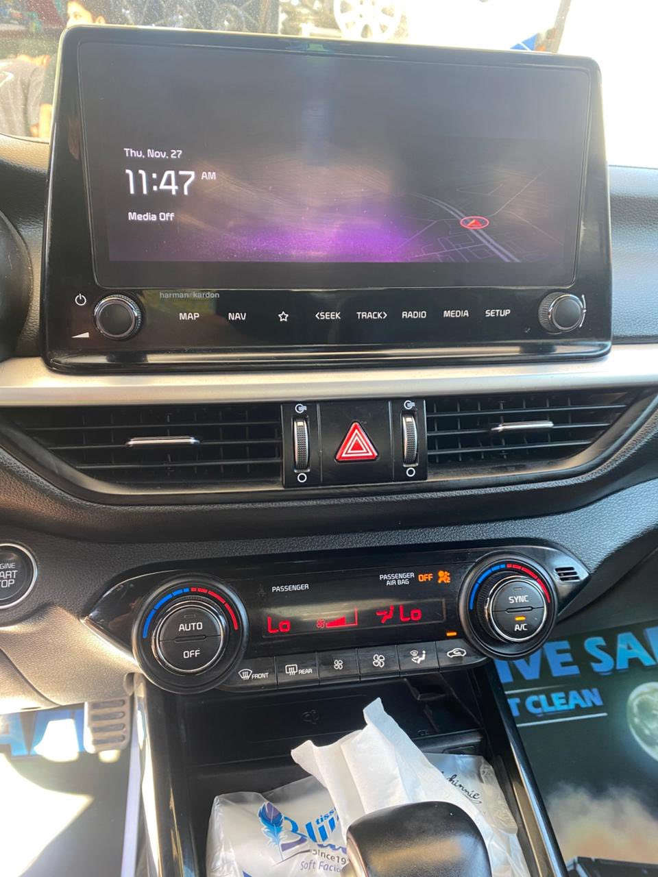 سلام عليكم 
فورتي (2023) 

فئة (GT)اعلى فئة بلفورتي
 
محرك 1600 تيربو
 
201حصان 

كير DCT دبل كلج 7 نمر 

ماشيه (37) الف 

 لون مميز 

         موصفات 

1. بصمة تشغيل + ابواب وصندوق + تشغيل عن بعد 

2 . ⁠رمز الGT مختم بكل مكان 

3 .شفتات ستيرن 🚀🚀

4 . شاشة كبيره مع نظام 
تشغيل ابل كار بلي

5 . واندوريد اوتو

6 . كامره دواره وضعيات عدد 2 

7 . انظمة قيادة
سمارت + سبورت + نورمال 

8 .كشنات جلد حضن مطرز احمر مع علامه  GT
 
9 . نظام سماعات (هارمن كاردن)🎤🎧

10 .لدات 

11 . قطعتين تبريد 
 
12 . شحن وايرليس 

13 . دركه D شكل رياضي 
مع ختم GT 

14 .حساسات خلفيه مع جرس تنبيه 

15 . رادارت جانبية+ امامية + تحديد مسار + كروز سرعه 

16 . قيادة ذاتيه

17 . اوتو هولد + هاند بريك بصمه 

18 . نقطة عمياء 

19 . كات دوسات جانبية بلادية 

20 .دبل اكزوز

21 . ويل كب كروم حجم 18 رياضي 

22 . تدفئه + تبريد كشنات 

23 . فتحة سقف 

صور الحادث موجودة بالمنشور
مامبدل بيها قطعه فقط قبق جنطه سرقه والباقي بارد
السعر 162
السيارة بسمي تحويل ثاني يوم للاستفسار هذا رقمي
***********
