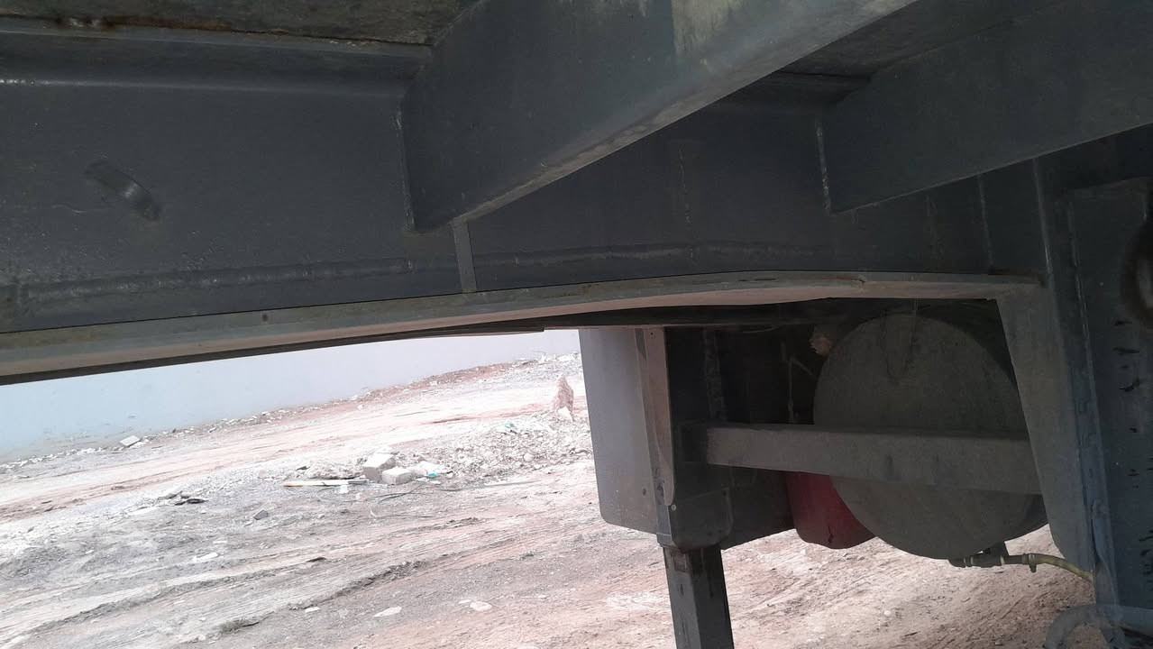 السلام عليكم ورحمة الله وبركاته
للبيع عربانه شاصي محلي 14)
الطول (13متر و60) فصال)
مال رمادي ارتفاعها(175)
عرظها (250) كاملا عل شغل)
جادر جديد شتوي وصيفي)
طخم تاير جديد بيها)
3دناكير برينه والرابع 13رفاع)
العنوان موصل  السعر( 150)💵
وبي مجال للإستفسار الاتصال على الرقم ***********
