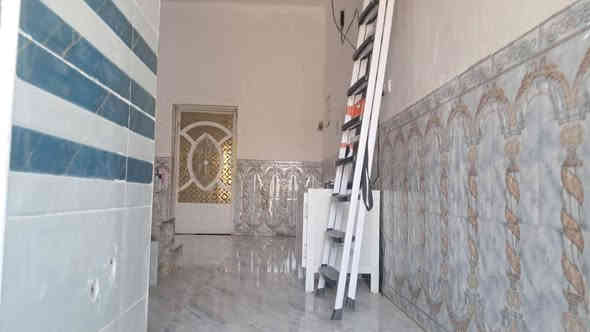 بيت مساحه 370 للبيع  طريق عكيكه سوك قريب على مجمع قسام الاستفسار مراسله الرقم او الاتصال ***********
