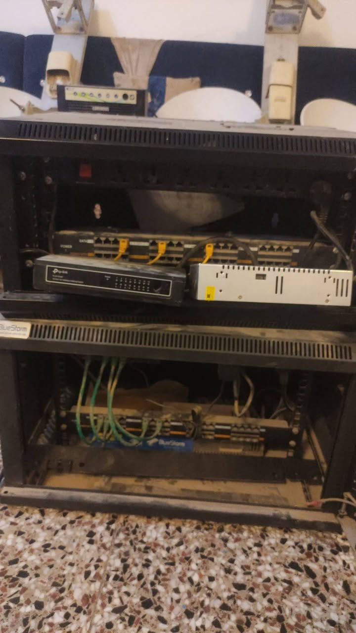 يا الله اليوم توفرت عدنه غراض خير من الله
سكاتر ubnt زاويه 120 مع روكت xw عدد 11 
دش 30 مع sma مع 912 عدد2
دش 32 مع sma عدد 2
باور بيم m5 حجم ٤٠٠ كميات خير من الله ابيع جمله مفرد 
راك حجم U6 مع باور سبلاي وسيار كهرباء بلستروم ثقيل وباج بنل 24 بورت ميكا وسسكو صغير 
راك حجم U4 مع باور سبلاي وسيار كهرباء بلستروم ثقيل وباج بنل 24 بورت ميكا وسسكو صغير 
بطاريه 100 امبير عدد ثنين 
912 مايكروتك عدد ٧ 
مايكروتك 2011 عدد 1 
حديد 35 g ايراني 
حديد عراقي متوفر 
سسكو 2960 
سسكو 24 بورت عادي 
توصيل جميع محافضات العراق شرط الفحص امام المندوب 
***********

