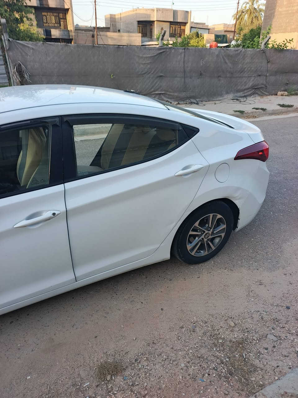 السلام عليكم النترا 16امريكي ليبل واحد مابيه تبديل او صبغ بغداد ابسمي بس قبق جنطه مشلع صبغ حات فابلون كير محرك كهربائي مكفولة بس صدر 70ب100سعر115بيه مجال *********** محرك 1800
