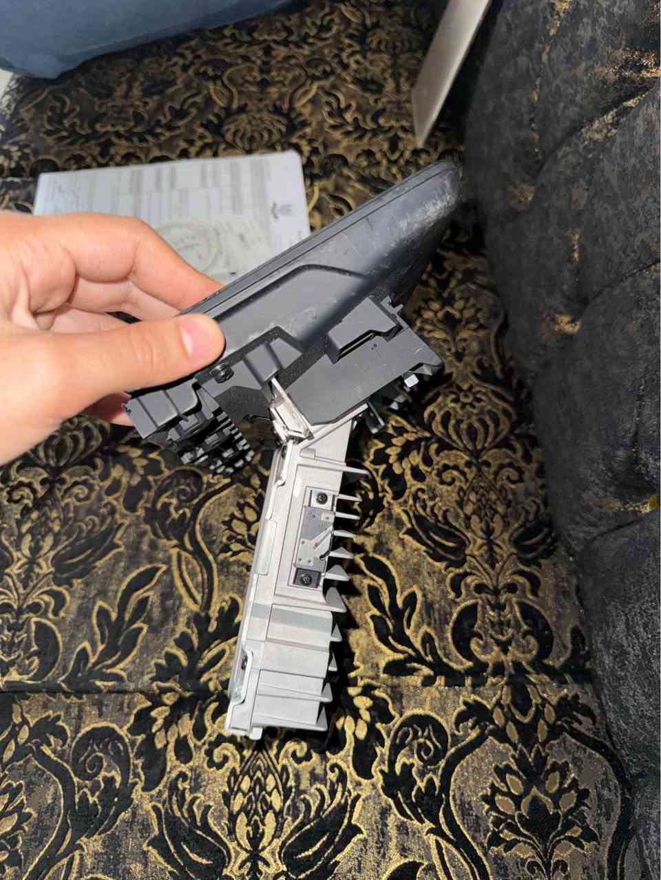 شاشەی mg gt 2025 بیلادی بۆ فرۆشتن سفرە بەکار نەهاتووە بێ عەیبە بە شەرتی بیلادی ئی سەر سەیارەی خۆمە دەفرۆشم نرخی لە بازاڕ ٣٥٠$ دۆلارە من داوای ٢٣٥$ لێ دەکەم ئەوەی کڕیارە با پەیوەندی بکات *********** أربيل, العراق
