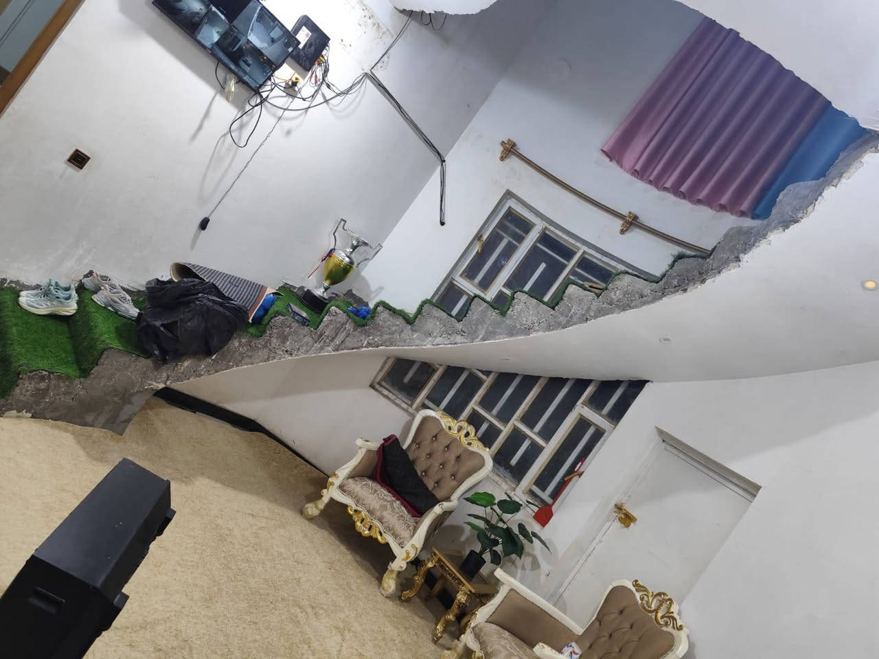 يا الله توكلنا على الله 
للبيع بيت زراعي مساحه 115 متر الواجه 6 متر
البنا طابوك كونكريت   طابق واحدحديث البنا 
المكان حي الرسول  شارع 20 متر تبليط مجاري 
*********** السعر 105 نستقبل كافه العروض
شعندك من عقارات للبيع راسلني خاص واتساب
