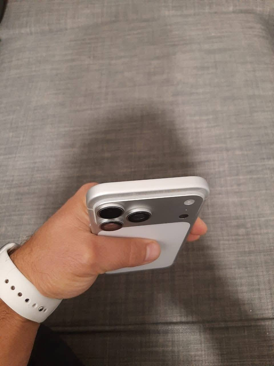 البيع فوال مواصفات بطاريته 100٪سعرها مليون 600***********
