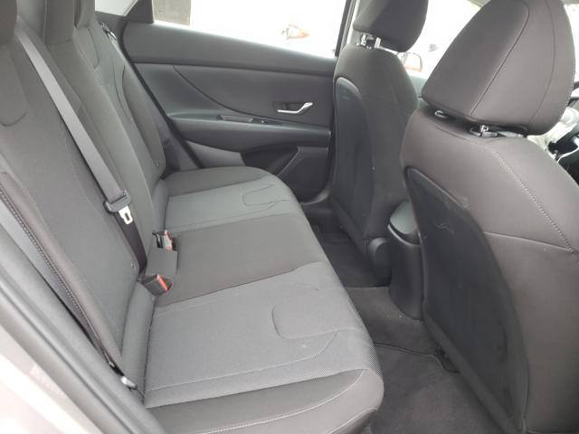 (النتره هونداي للبيع) 
مديل 2021 محرك كير مكفول السياره جديده  شواصي مابيه شئ صور الحادث داخل نشر سنويه بسمي رقم بغداد 
الموصفات 
تحكمات ستيرن
تبريد ثلج 
كاربلي شاشه 
رادار  مري جانبي
اوتو ستوب 
مثبت سرعه 
قياده ذاتيه 
توقف ذاتي
حساسات اماميه 
 رقم الهاتف 
السياره ليبل واحد
(***********)
