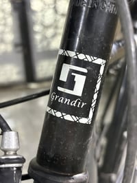 خواتي رمضان كريم عليكم 700 حجم 28 قياس M فريم 50  ماركة سكوديريا فيرار...