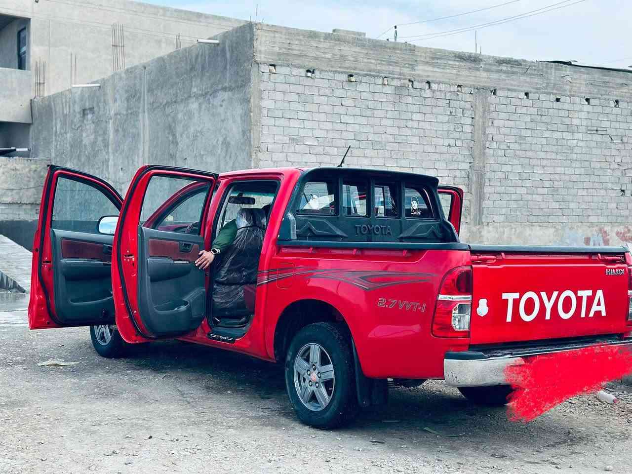 السلام عليكم  هايلوكس كويتي مكفولة عدى شي قليل واضح بالسونار موديل 14 كير عادي  العنوان.  بابل محاويل ناحية الامام  السعر 185  الاستفسار الاتصال ***********
