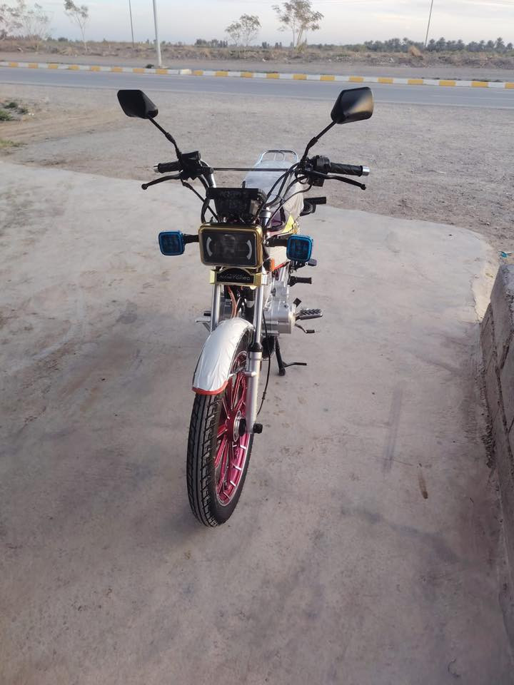 السلام عليكم
أيراني نامه برو موديل 2025محرك200 مكفول كفاله عامه أوراق كامله مكاني يثرب السعر أو الاستفسار الاتصال *********** مستعجل على بيعته
