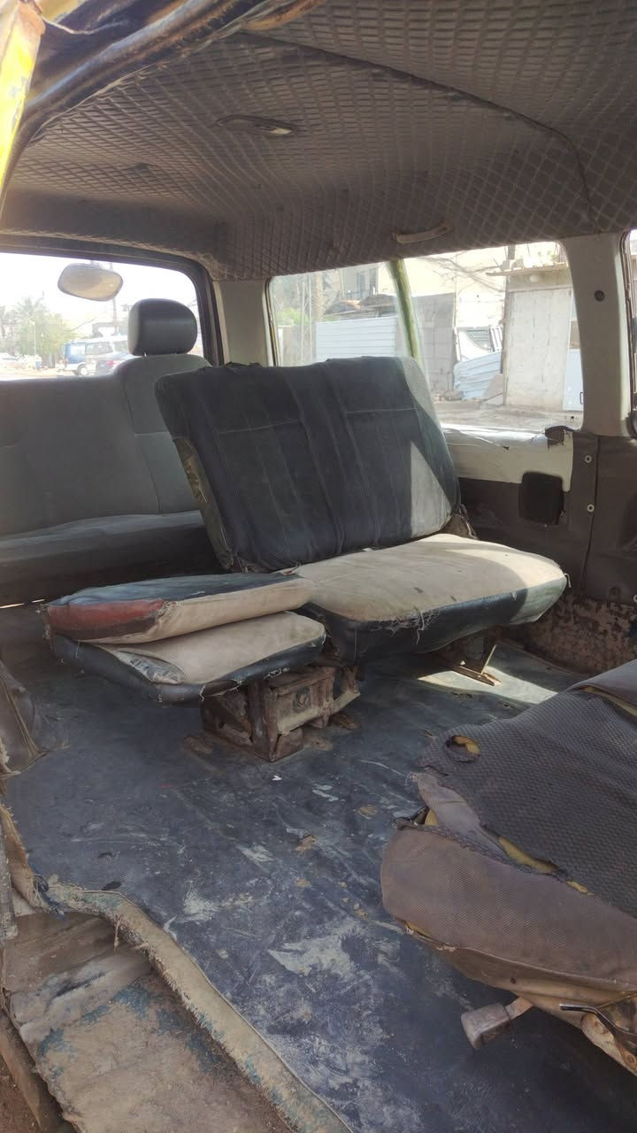 السلام عليكم من رخصت الادمن كيه موديل 99 سنويه بسمي تحويل مباشر رقم بغداد صفر هيئه وغرامات سع ر 33 المكان بغداد الدوره للتواصل  ( *********** )كفاله كير ومكينه
