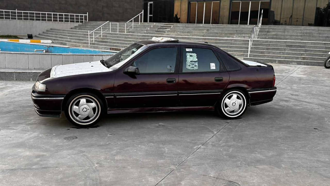 مؤديل ١٩٩٣ سةنةوي تازةية تاخم تاية تازةية مةكينة گير بةشةرت دوجام كارةباي شاشة ئايپات  كاميرة كوشن جلدةمة كينة ٢٠ گير عادي  سةقفي مةعجونة بةس جي جةنج زؤر كةمة سلايت كارةباي بي مسروفه
سعر٤٧مجال
شويني سياره كركوك
***********
***********
اوبل فكترا موديل١٩٩٤
سنوي جديد رقم جديد تايرات جديدشاشه ايباد جامين كهرباي كوشن جلد محرك ٢٠عادي سلايت كهرباي بيها هلال واحد معجون وصبغ جمالي 
سعر٤٧مجال 
مكان سياره كركوك
