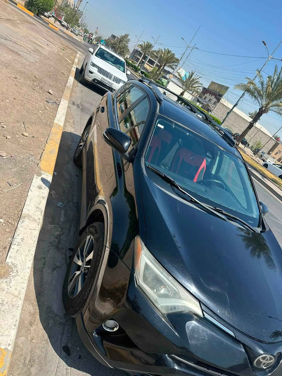 السلام عليكم
رافور موديل ١٨ فول مواصفات 
ماشيه ١٥١ الف ميل
ضررها صندوك مبدل لون
سيارة بدون صبغ فقط بين الباب والجاملغ
بيها جاملغ ايسر وباب ايسر بارد
بصمة
فتحة
رادار امامي وخلفي وجانبي
تبريد مركزي
شاشة 
تحكم ستيرن
نظام ايكو ونورمال وسبورت
رقم بغداد باسمي هزة ورقم جديد
السيارة عوزها فقط بولش
مكان سيارة بغداد شارع فلسطين
***********
