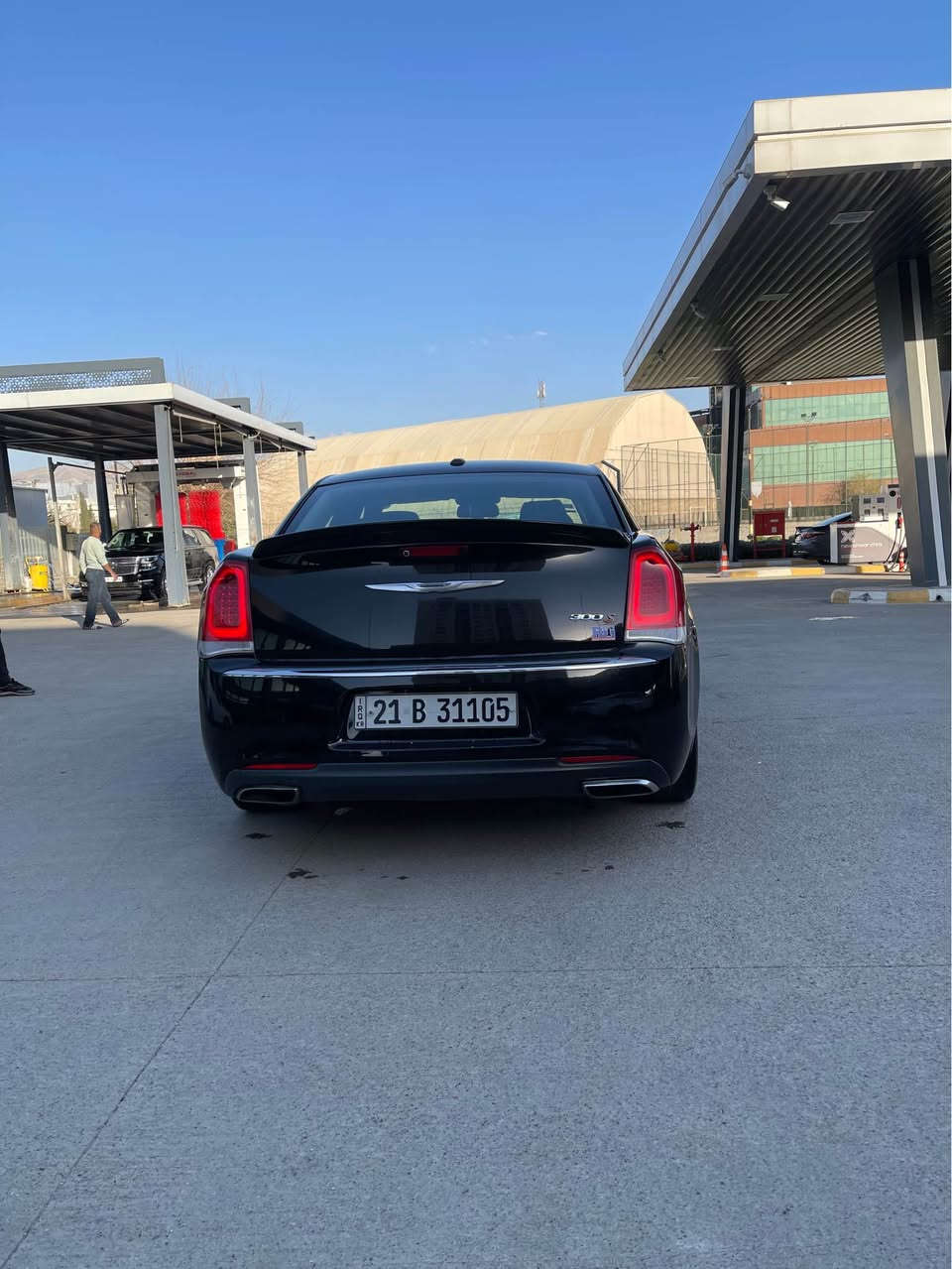 ئۆباما 2015 c کامل کراوە بە s 
پانۆراما و شەغال و کوشن هیتەر و گێڕ ماوس 
گێڕ و مەکینەی بە شەرت نەکراوەتەوە 
سەنەوی تا 2027 تازەیە بە ناو خۆمانەوەیە بە شەرتی تەحویل بۆیاخ تەنیا چاملغی لای سەکنی بۆیاخە بێ ناوگرتن و بێ ئێرباگ سەیارەکە (تەرزەی هەیە ) لەگەڵ هەنێک وردە شوخت .
ناونیشان : سلێمانی _ چوارچرای نوێ 
ژمارەی موبایل :***********
نرخی :210 گەڵا و مەعامەلە السليمانية, العراق
