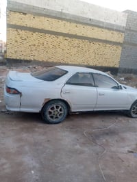 سياره مارك موديل 93 و معلاية 2000 سياره كهربائيات شغالة السيارة مكفولة...