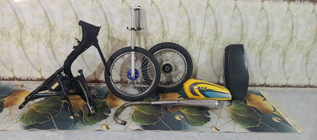للبيع تعميره كامله بدون مكينه شاصي كلك مكان شاميه سعر ب325 وبيه مجال اتصال على هاذه رقم *********** وبي واتساب
