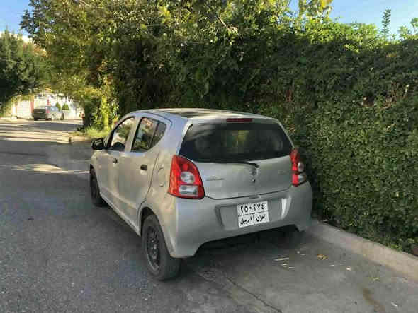 مۆدیل ٢٠١٠ 
گئر تۆماتیک تەبرید 
سازوکی یانابی 
٣پارچە سبوغ نرخی 53مجال 
شوین شقلاوە*********** شقلاوة
