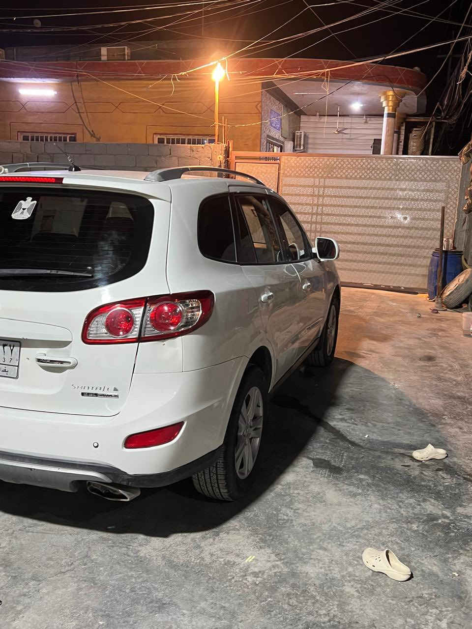 سياره سنتافيه مديل ٢٠١١ وارد خليجي مكينه ٦ سلندر ٥٠٠/٣فور ويل مرايات شفط كير كسن حداده تخم تاير تبريد ثلج رقم بغداد بسمي تحويل ثاني يوم السعر ١١٠ وبيها مجال حك جيه ***********مكان سياره بصره قرنه
