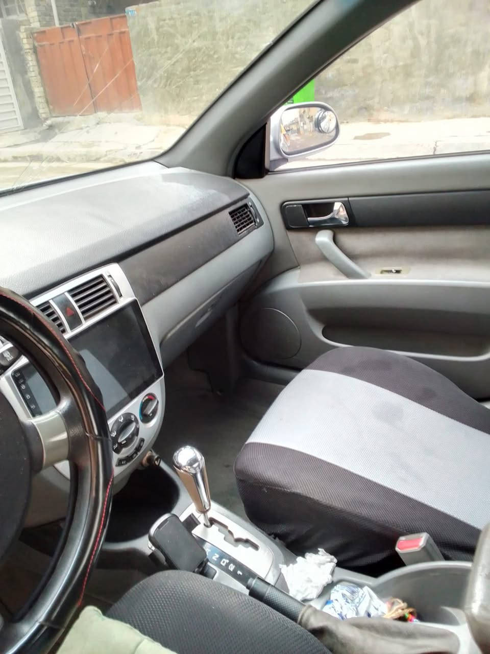 السلام عليكم اوبترا موديل ٢٠١٢ محرك وكير مكفولات متومه اربيل سيارة نضيفه السعر ٣٣ وبيها مجال المكان بغداد غير متواجد ع فيس ***********
