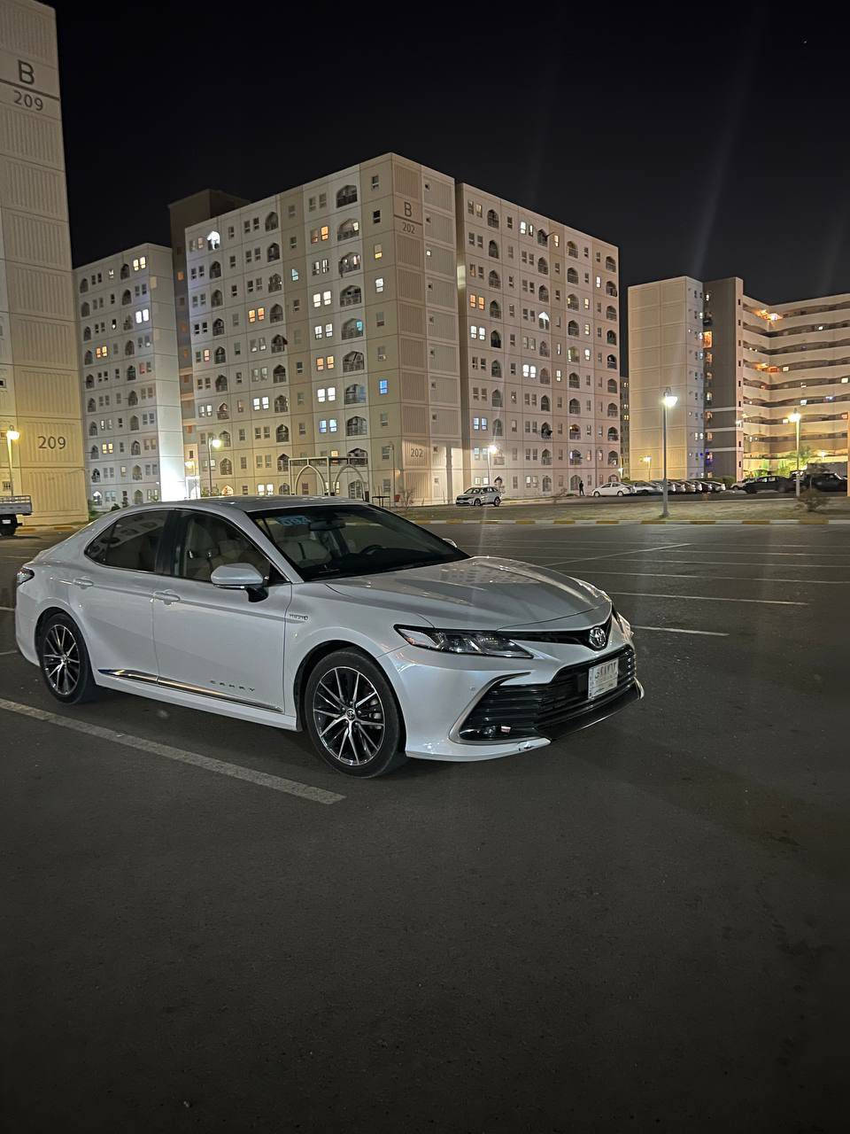 تويوتا كامري 2024 هايبرد فئة GLE
الفول بالخليجي وكالة عبد اللطيف جميل

كفاله عامه من الصبغ والبارد بيهه وصعه بجاملغ الخلفي كد شبر

التفاصيل :

 خليجي 

ماشية ٧٠ الف

الموديل 2024

 سعة المحرك 2.5L

 عدد AIR BAG 8 

 حساسات أمامية 

 حساسات خلفية

 لايت زينون + LED

 كشافات 

 سلايد رووف  

 ويل كب 18  

مفتاح التشغيل بصمة 

 شاشة 

 كاميرا دوارة 

الانارة الداخلية LED

المقاعد لون أبيض

  مقعد السائق كهرباء 

مثبت السرعة Cruise

 المودات والأوامر الصوتية

 أوضاع القيادة  Drive Mode 

 حساسات ضغط اطارات 

 قطعتين تبريد

 هاند بريك كهرباء 

‏  ABS

‏ Auto Hold  أوتو هولد

 نظام مانع الانزلاق

 اشارة في المرايا الجانبية قابلة للطي كهرباء 

 مخرج منفذ الطاقة 

‏ Bluetooth / USB 

شاحن هاتف Wireless    

 

سعر  ٢٤٧ وبيه مجال

رقم الهاتف ***********
