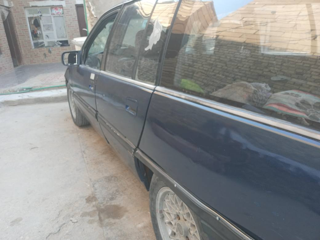 يا الله  للبيع اوبل  اوميكا  ستيشن  موديل ٩٢ جاهزه بدون نقص  محرك  مفتوح شرط كير حداديه اكسن داخل كهربائيات شرط  السعر ٣٣ وبيهه مجال مكاني ناصريه مركز رقم *********** بي واتساب ناصرية, ذي قار
