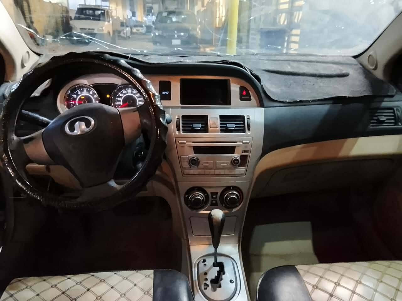 كريت ول فولكس 2012 تبريد مايشتغل الكهربائيات كامله صدرها جديد كيرها اوتو بي خربطه محركها مابي شي سنويه ساقطه مابيها ضربه بس شويه تكحيلات. السعر 38 وبي مجال العنوان الدوره شارع 60. ***********
