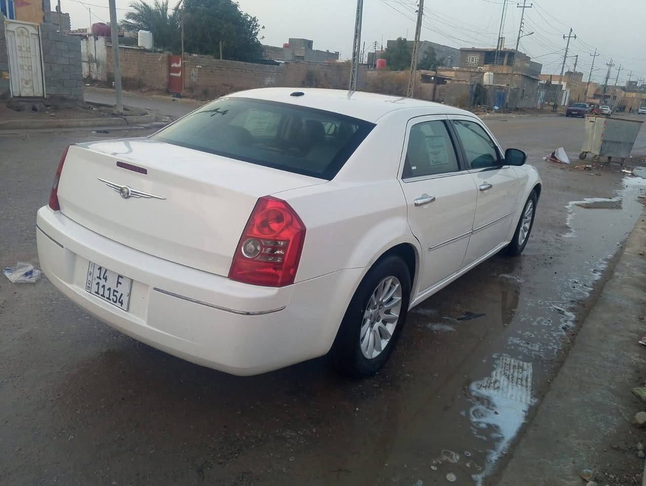 السلام عليكم للبيع اوبامة موديل 10اصل رقم بصرةابيض صدفي  رقم نكليزي سنوية جديدة شرط التحويل مكفولة كفالة عامة محرك وكير كارتون حدادة كلة عل بلاد غرفة جلد جديدة تشغيل عن بعدمكفولة من صبغ و ضربة وتبديل سيارة جديدة بشكل تري وين معجبك السعر 130بصرة القرنة ***********
