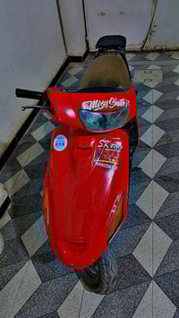 فراشة • نثيه • احمر